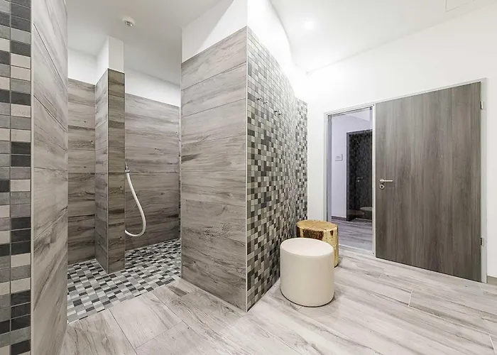 Marco Polo - Komfort Und Erholung Zwischen Ostsee Und Bodden * ヴストロ